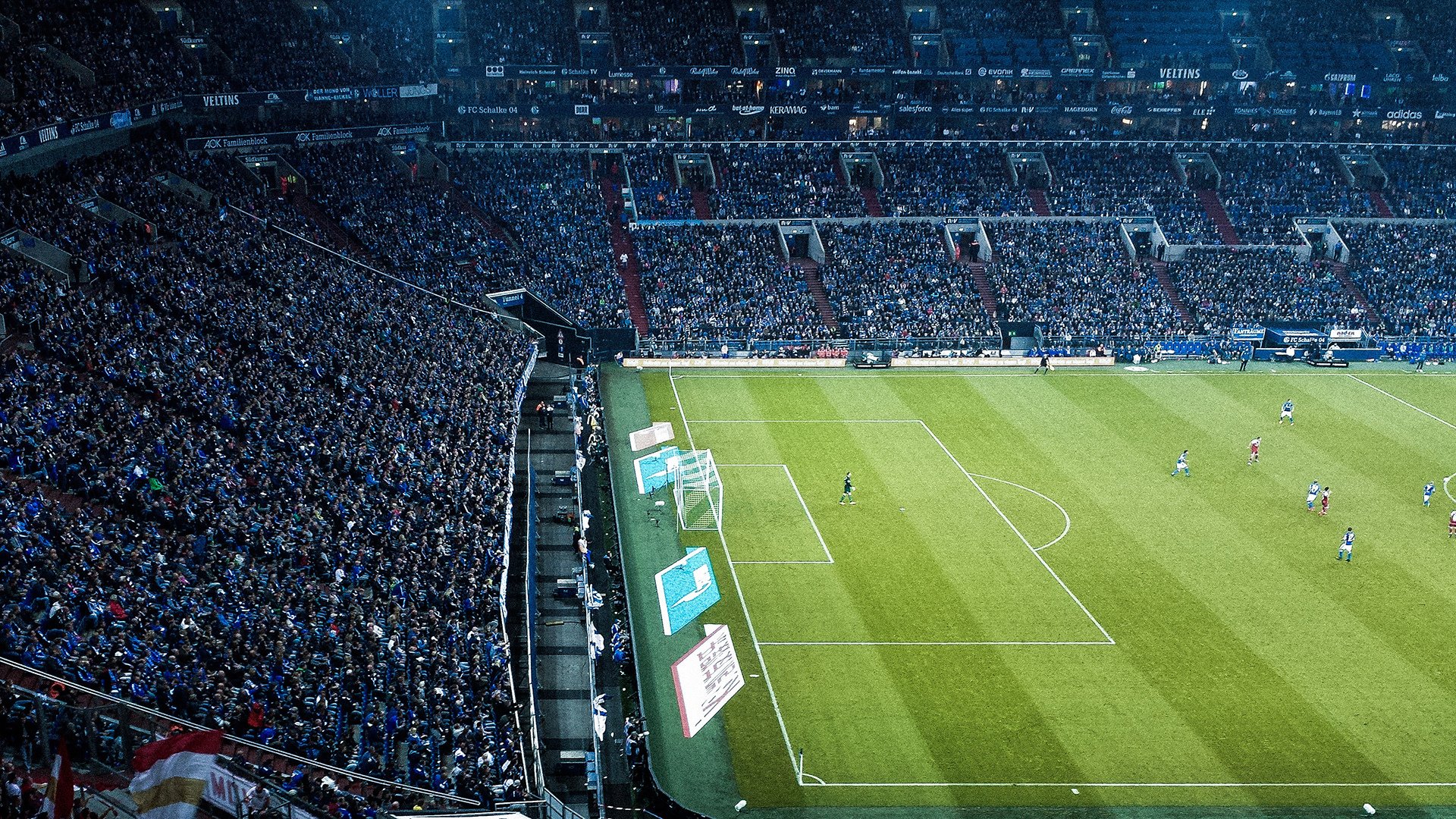 传奇谢幕,足球巨星李明举行盛大退役仪式