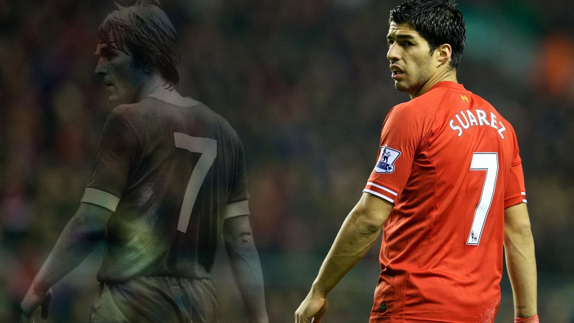 梅西第八次捧起金球奖 阿根廷巨星再创足坛历史